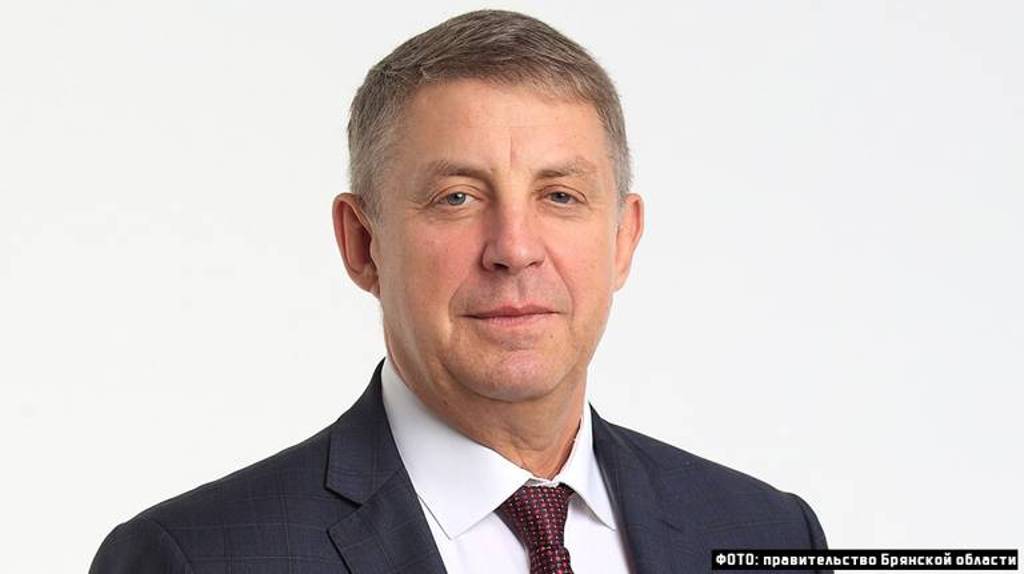 Александр Богомаз поздравил медработников с профессиональным праздником