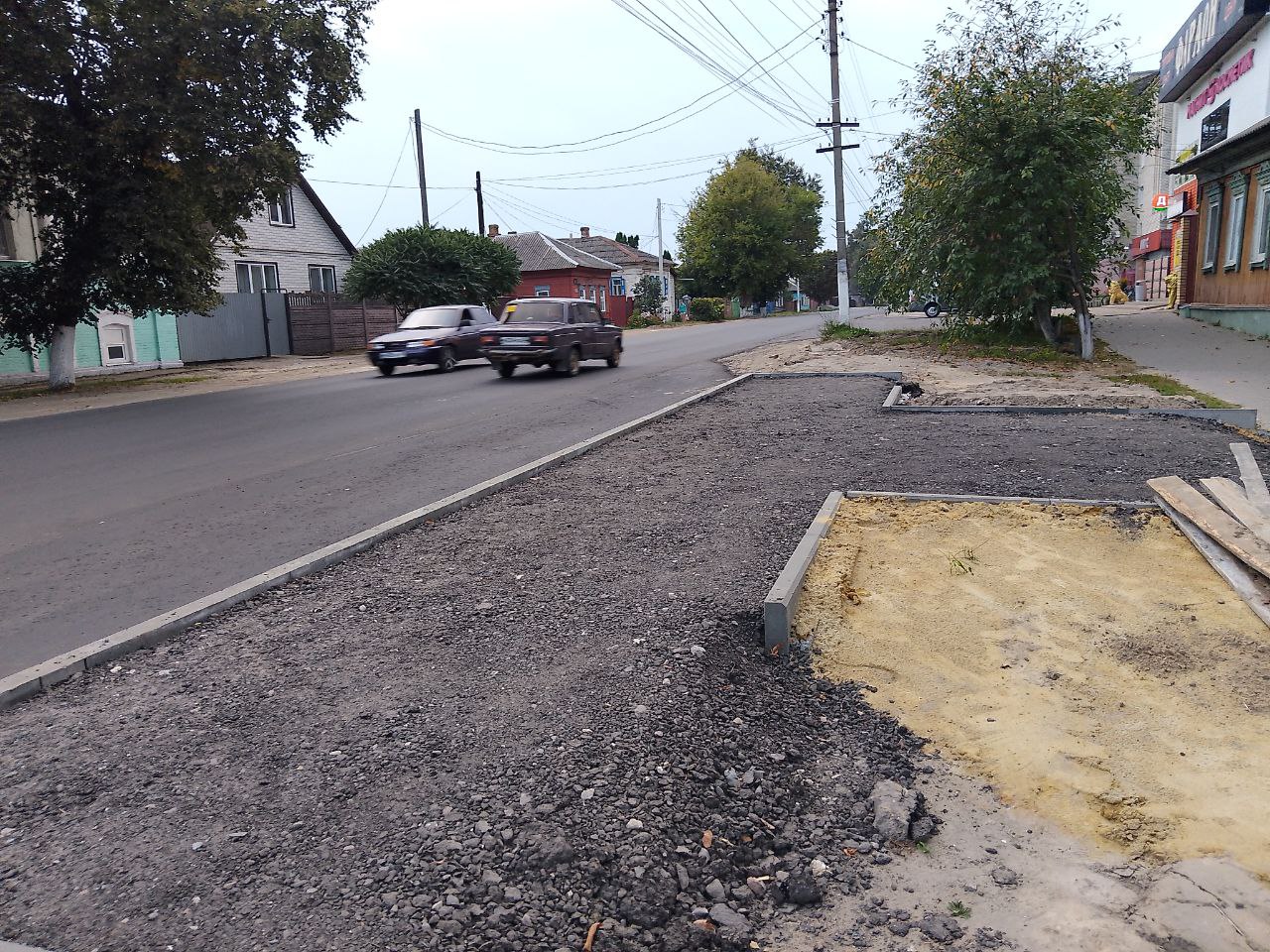 Продолжается ремонт автодороги  на улице Октябрьской