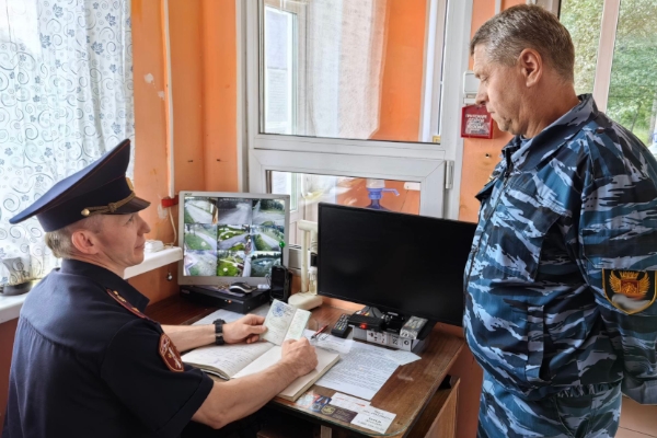 Росгвардейцы проверяют обеспечение безопасности объектов летнего оздоровления и отдыха детей в Брянской области