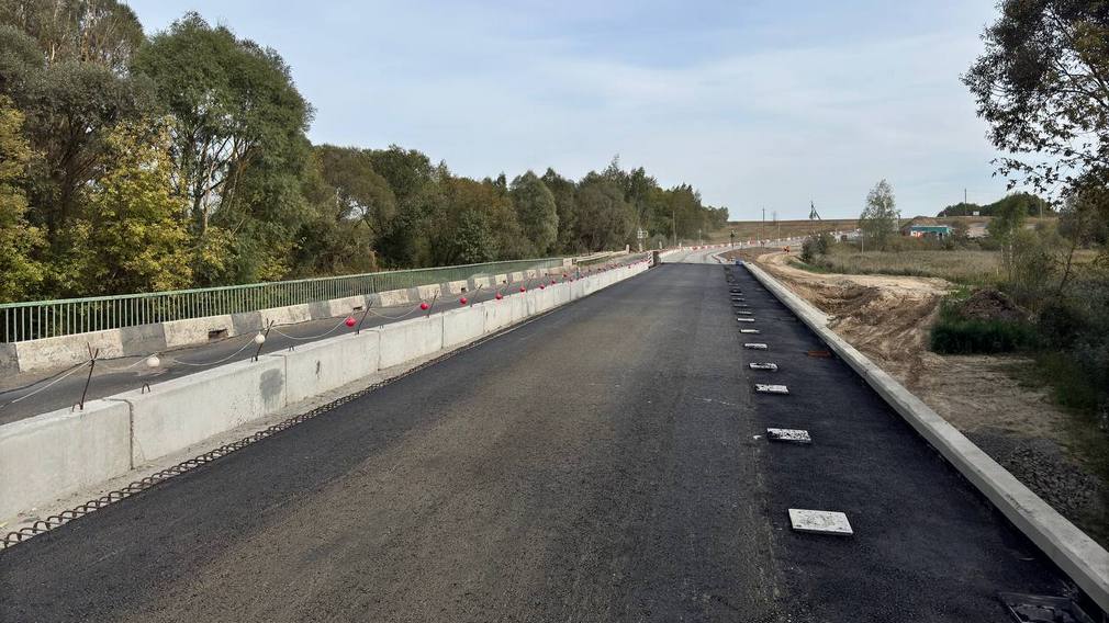 В Брянской области продолжается капремонт моста через реку Уль