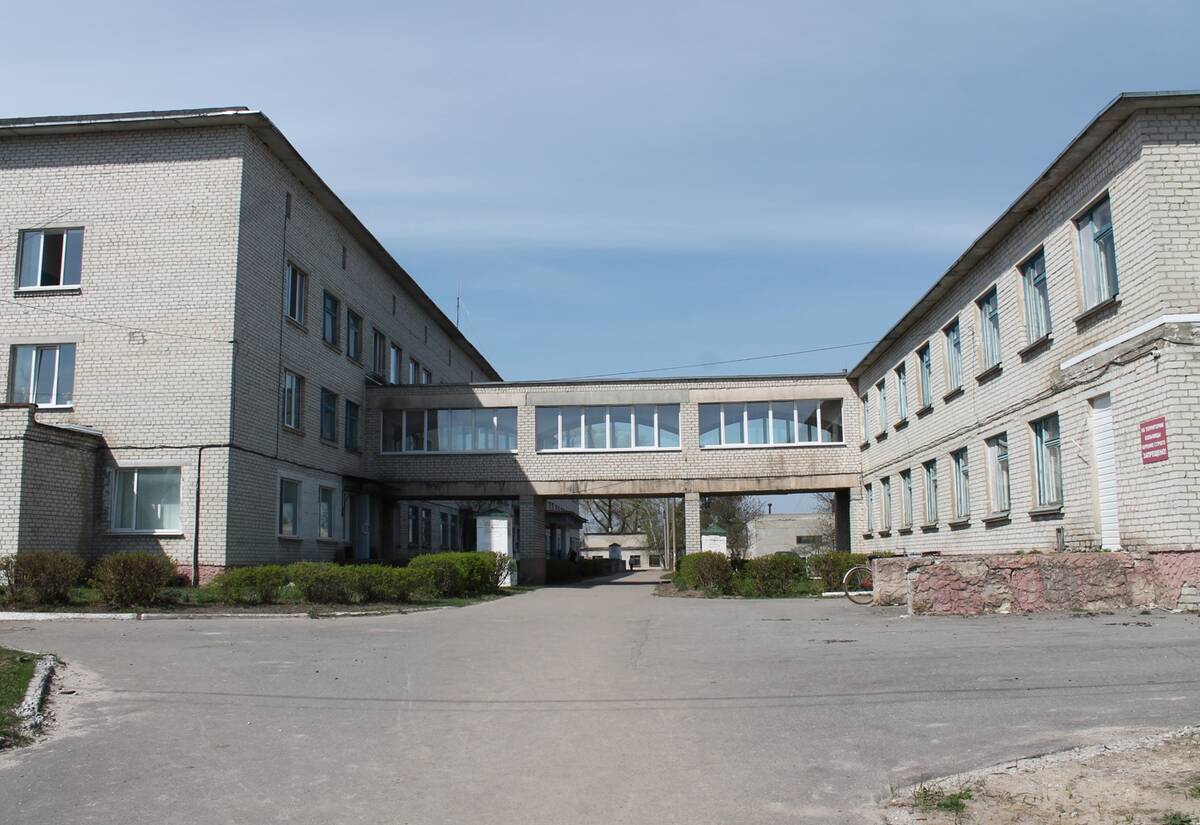 В Суземской ЦРБ обновили кровли трех зданий