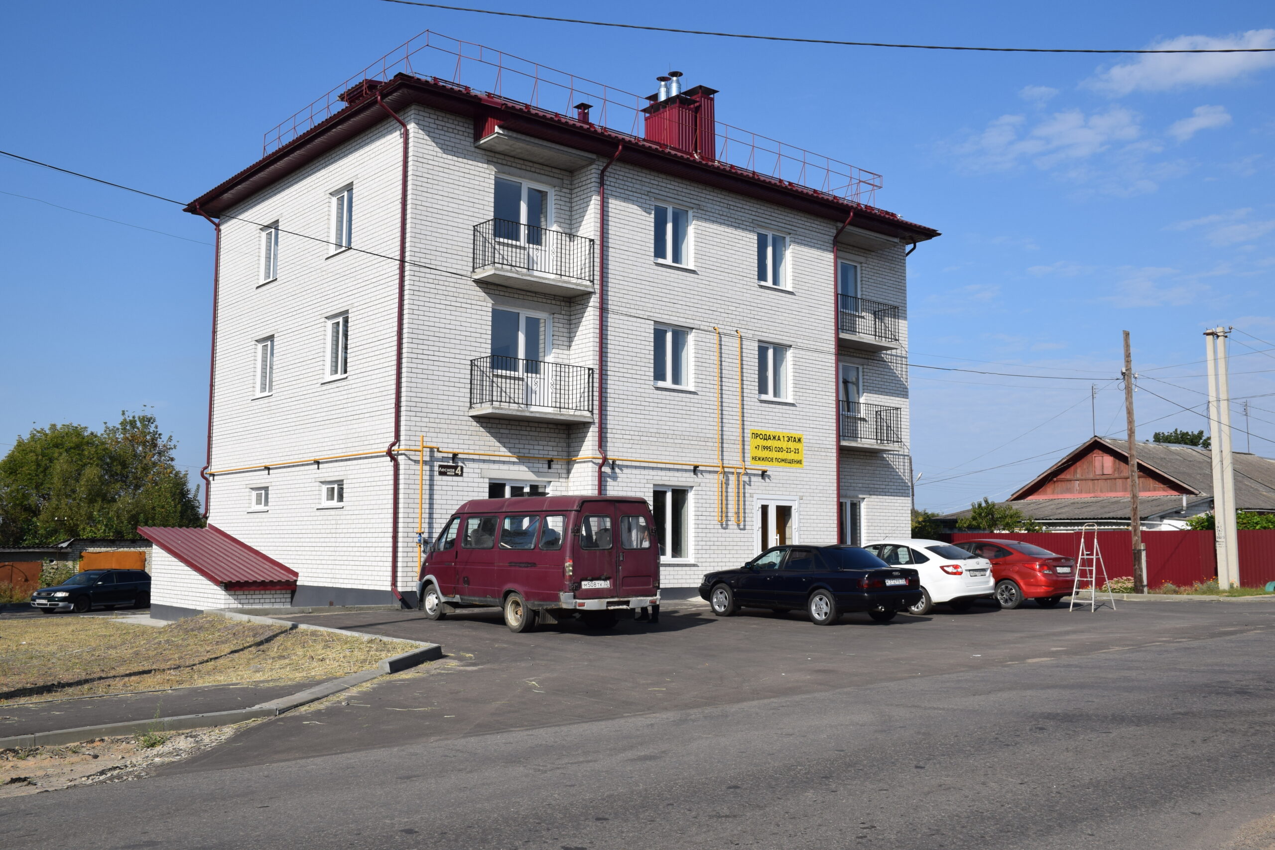 Ключи от квартир вручили детям-сиротам в поселке Климово