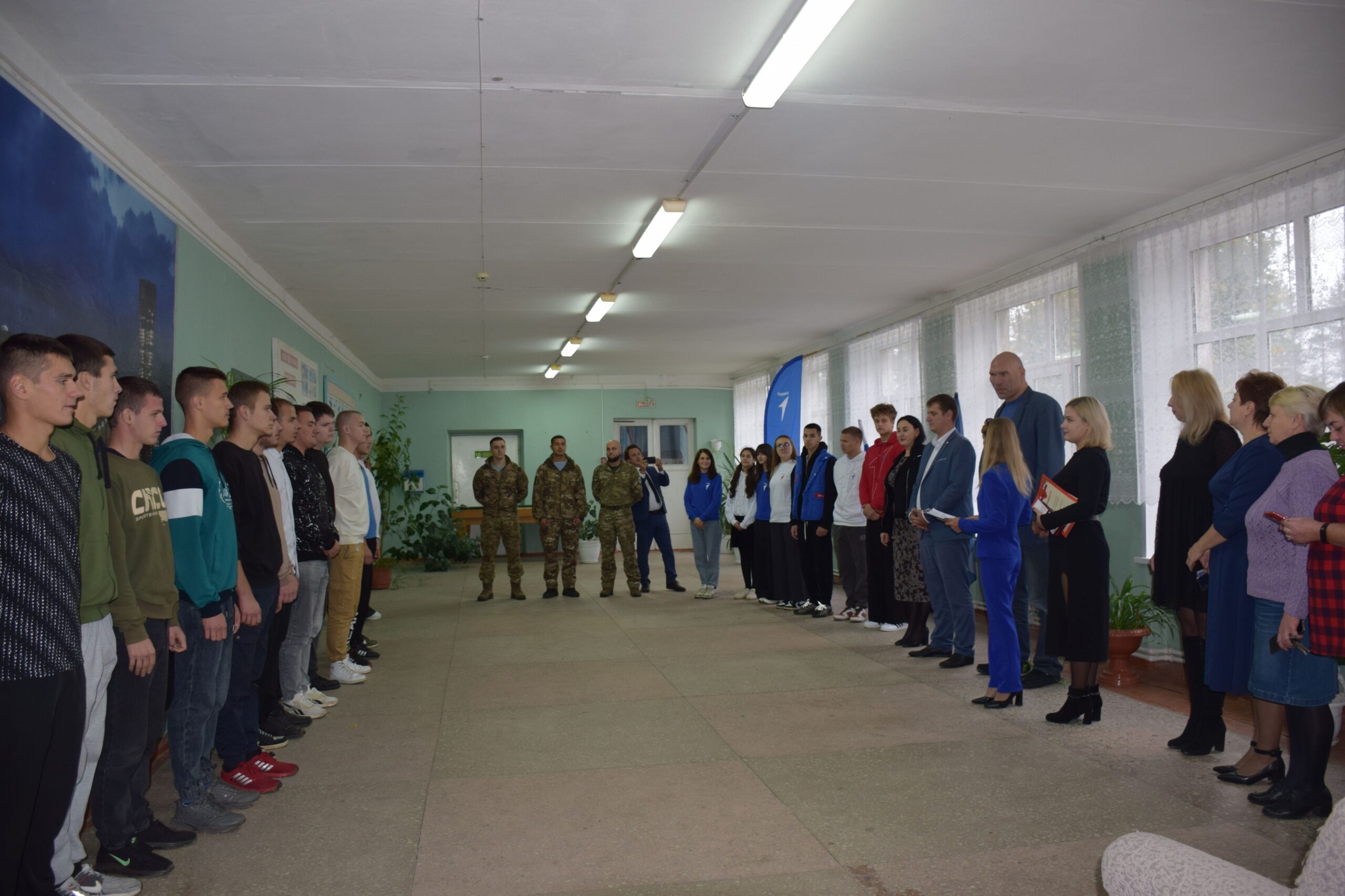 В Климовской автошколе ДОСААФ приступил к занятиям новый взвод