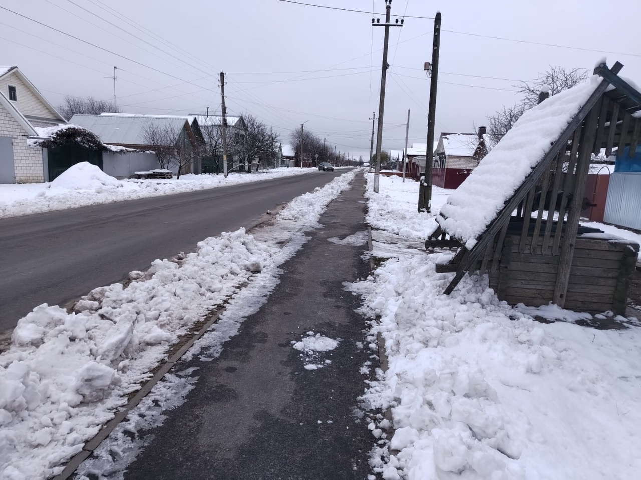 В Климовском районе продолжаются работы по борьбе с последствиями сильного снегопада