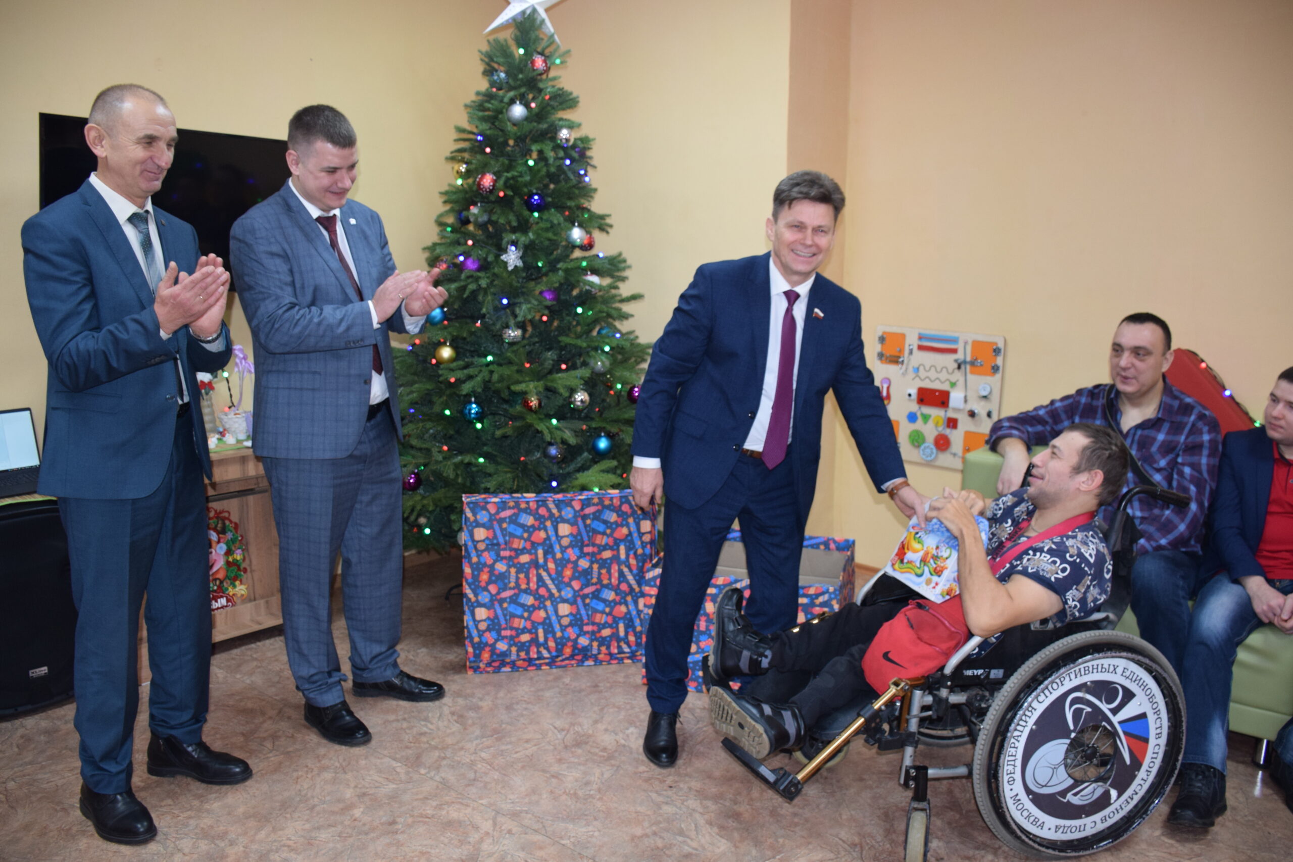 В Комплексном центре социального обслуживания населения организовали праздник для лиц с ограниченными возможностями здоровья