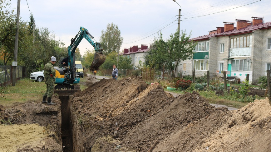 В Лопандино Комаричского района произвели реконструкцию водопровода