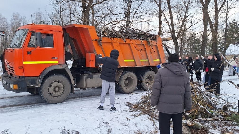 На территории будущего мемориального комплекса в Брянске прошла «Санитарная пятница»