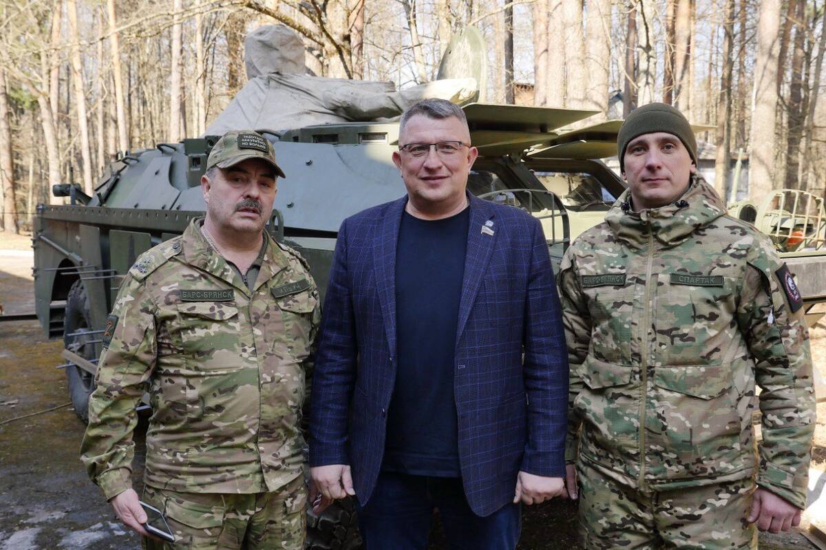 Бронетехника «БАРС – Брянск» будет оборудована специальными противодроновыми «мангалами»