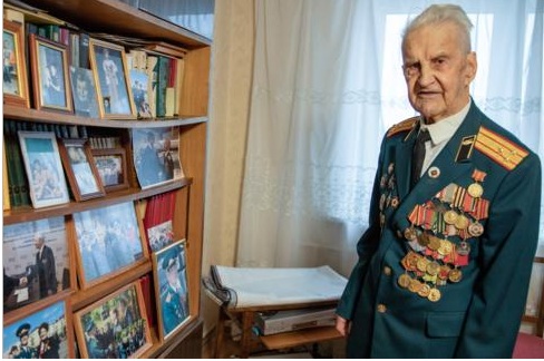 «Думаю, что я счастливый человек». История жизни 100-летнего ветерана