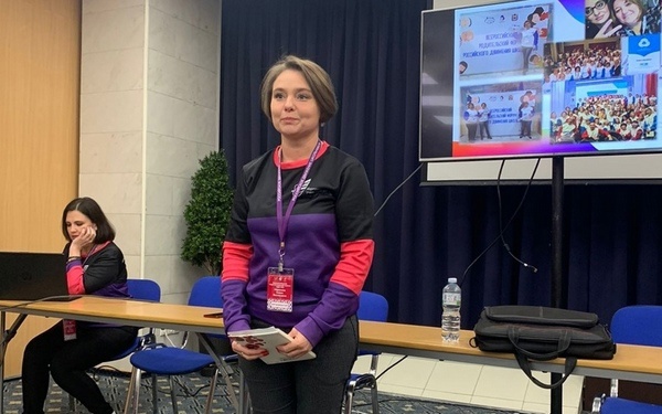 Елена Васильевна Абрамова напоминает родителям о том, как предостеречь детей от вербовки в интернете