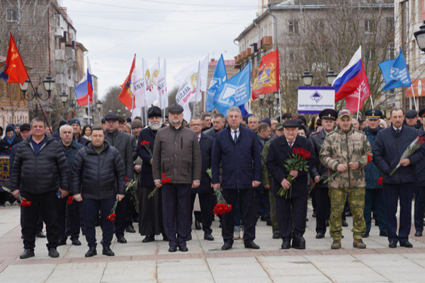 Губернатор Брянщины поздравил брянцев с Днём космонавтики