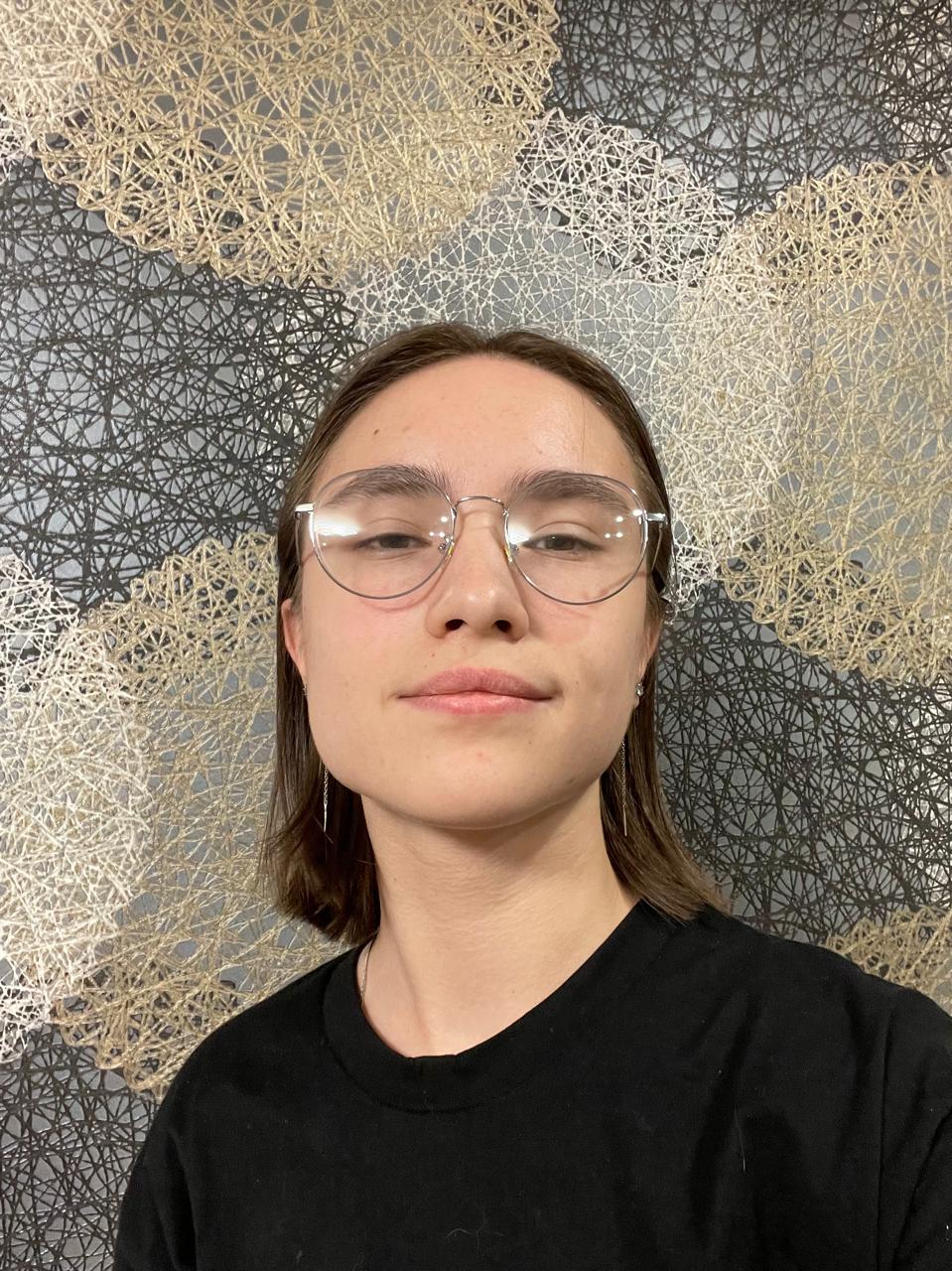 О грустном и о мечтах говорят выпускники Климовских школ