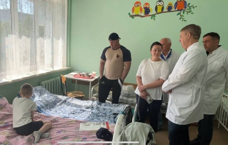 Губернатор Александр Богомаз выразил благодарность всем за слова поддержки и сочувствия, в связи с произошедшей трагедией