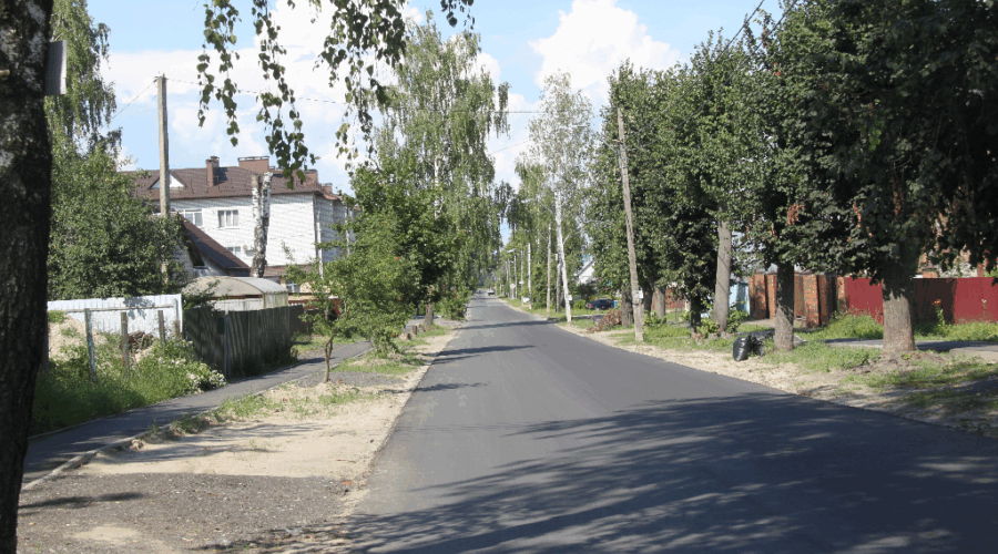 В Брянске по нацпроекту продолжается капремонт улицы Карла Либкнехта