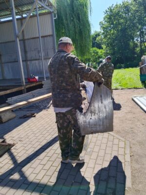 В брянском Трубчевске начался ремонт летней эстрады в парке Горького