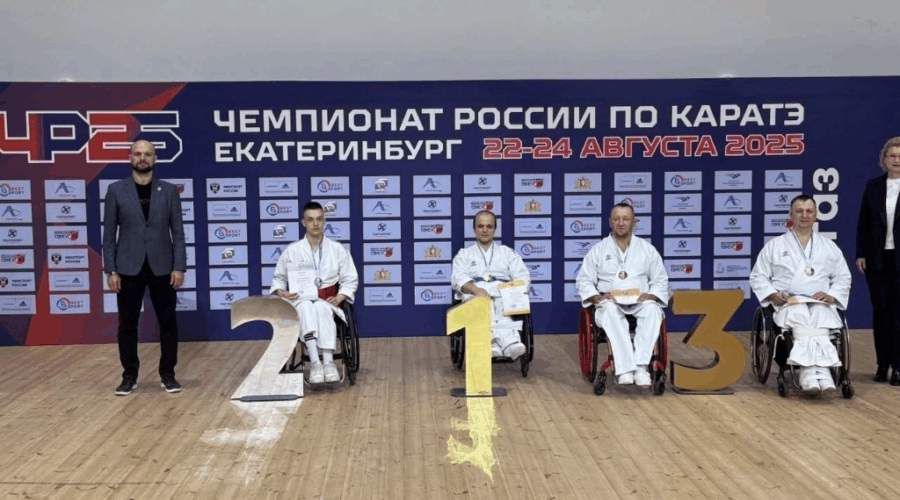 Брянец Владимир Шестаков завоевал серебряную медаль на чемпионате России по карате