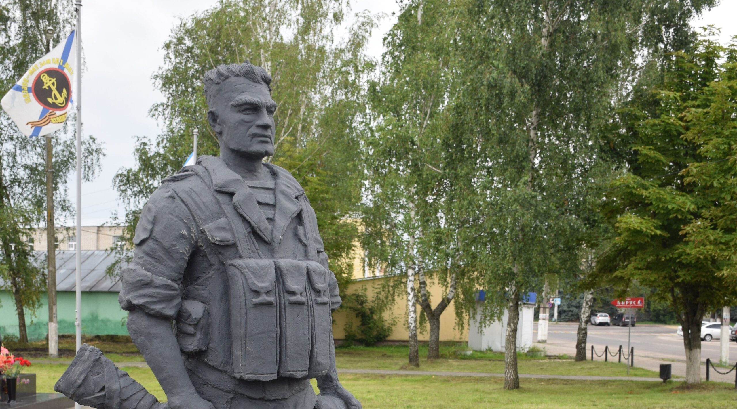 Климовские десантники чтят память павших товарищей