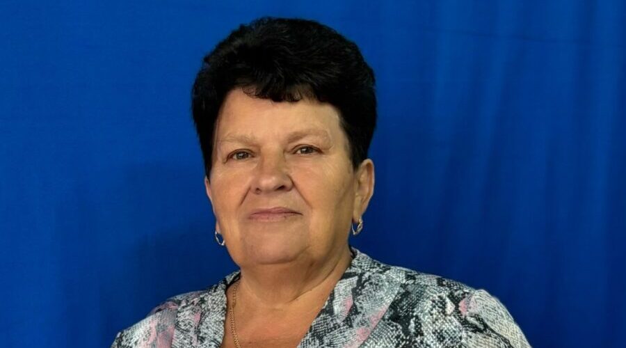 46 лет первым учителем проработала Антонина Ворожбитова
