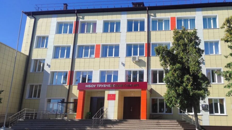 Губернатор Брянской области Александр Богомаз с рабочей поездкой побывал в Трубчевском районе