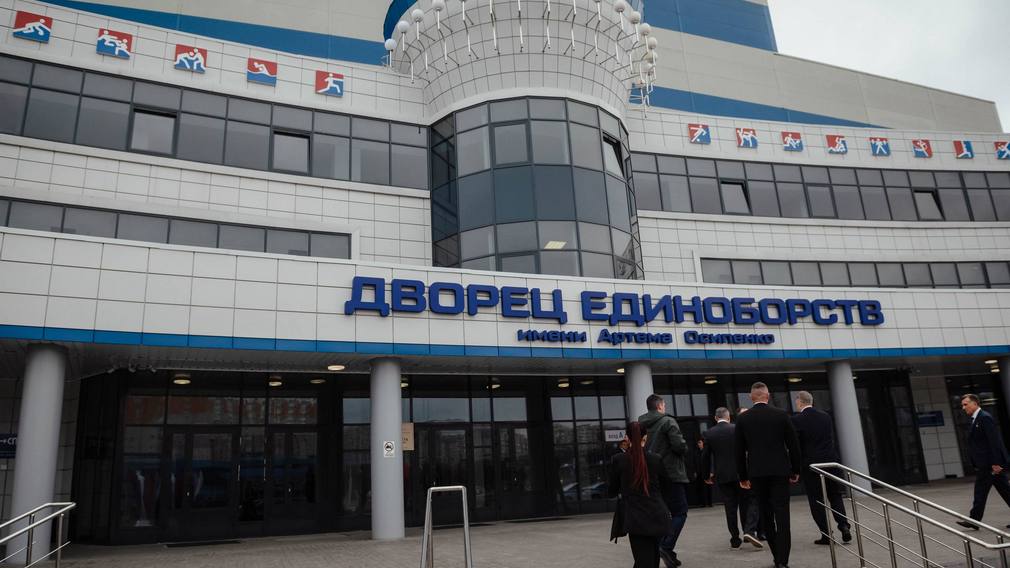 Александра Хинштейна восхитили спортивные и социальные объекты Брянска