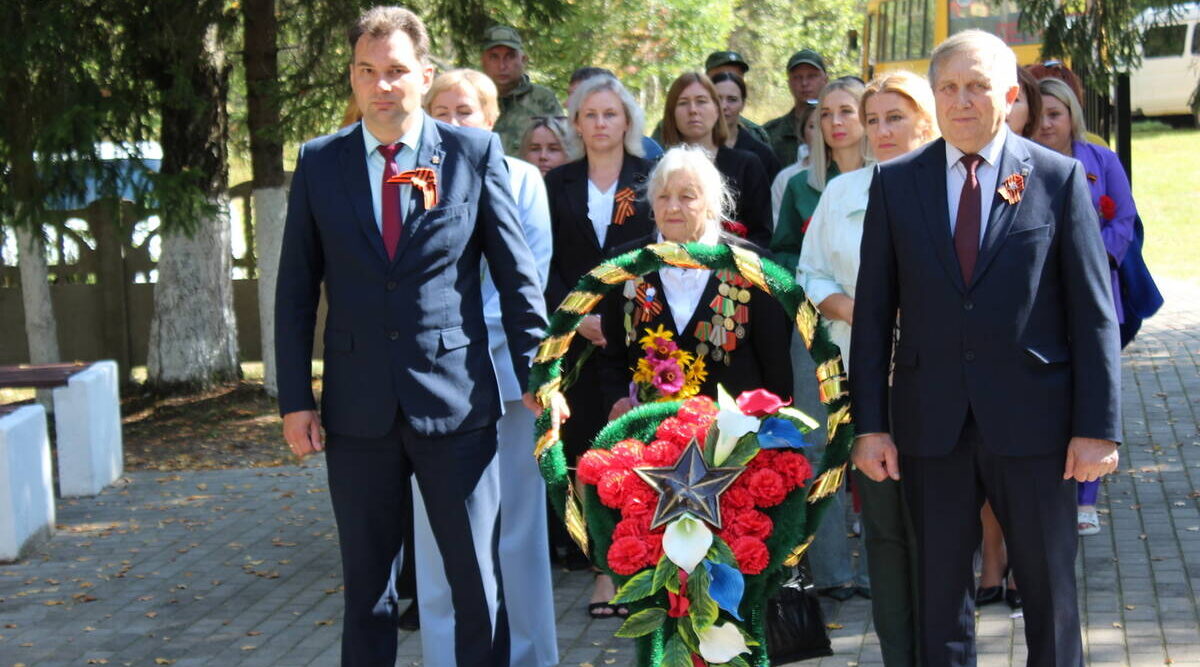 Суземский район отметил День освобождения от немецко-фашистских оккупантов