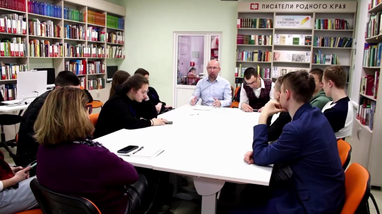 Брянская библиотека имени Горького — одна из лучших в стране
