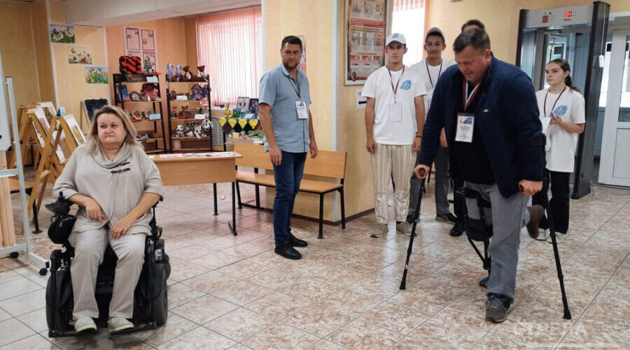 В Брянске проголосовали активисты АНО «Центр реабилитации инвалидов»