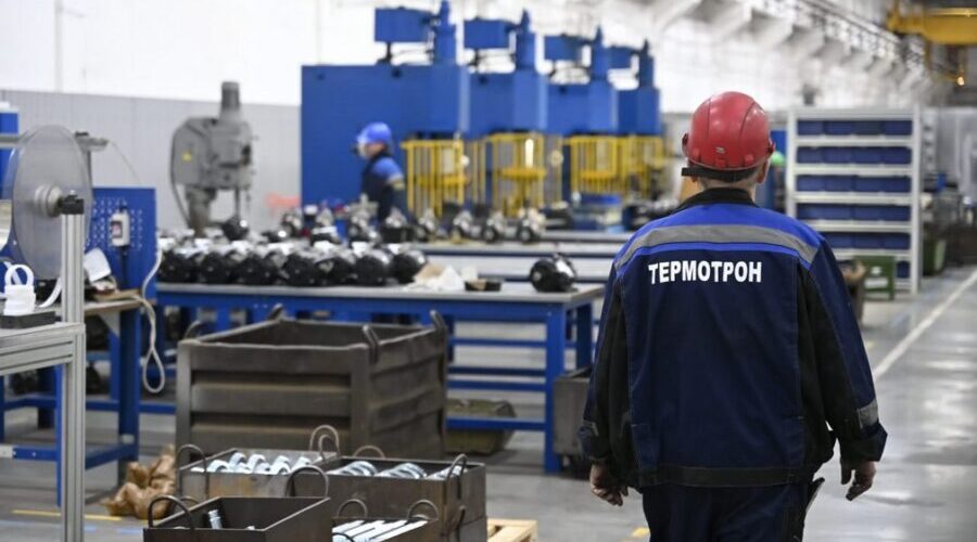 Александр Богомаз и Олег Матыцин посетили брянский ООО «Термотрон-завод»