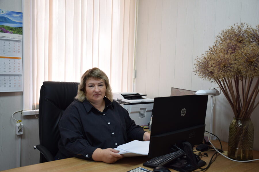 Елена Кравченко работает в сердце учёта сельхозпредприятия