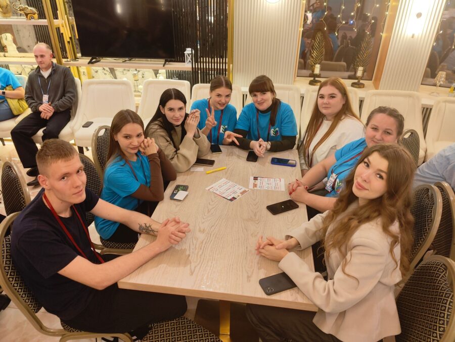 Климовские учителя приняли участие в областной  школе молодых педагогов