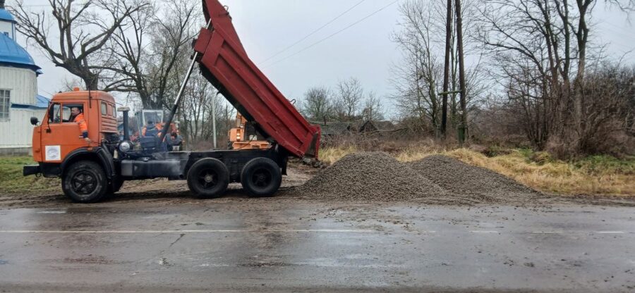 В Климовском районе ведётся ремонт дорог