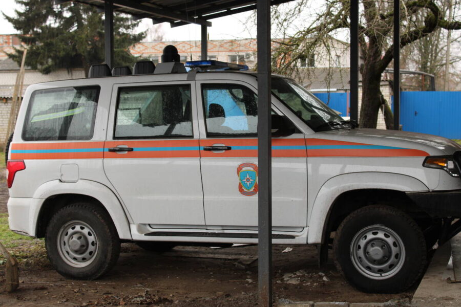 Стародубские спасатели обзавелись новым автомобилем радиационной и химической разведки