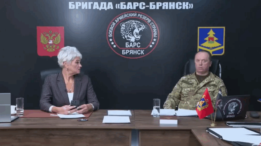 Командир добровольческой бригады «БАРС-Брянск» Сергей Антошин провёл большую Прямую линию