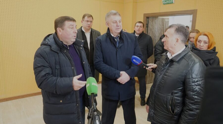 Губернатор Богомаз и ректор Московского университета им. Сеченова посетили брянский филиал