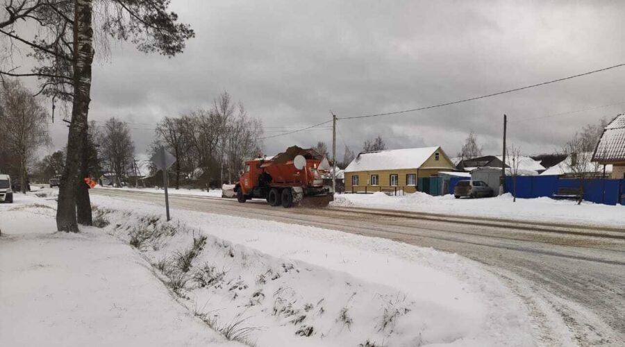 На Брянщине продолжается ликвидация последствий снегопада