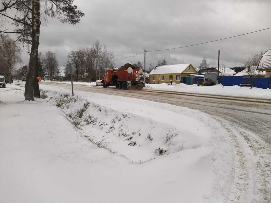 На Брянщине продолжается ликвидация последствий снегопада