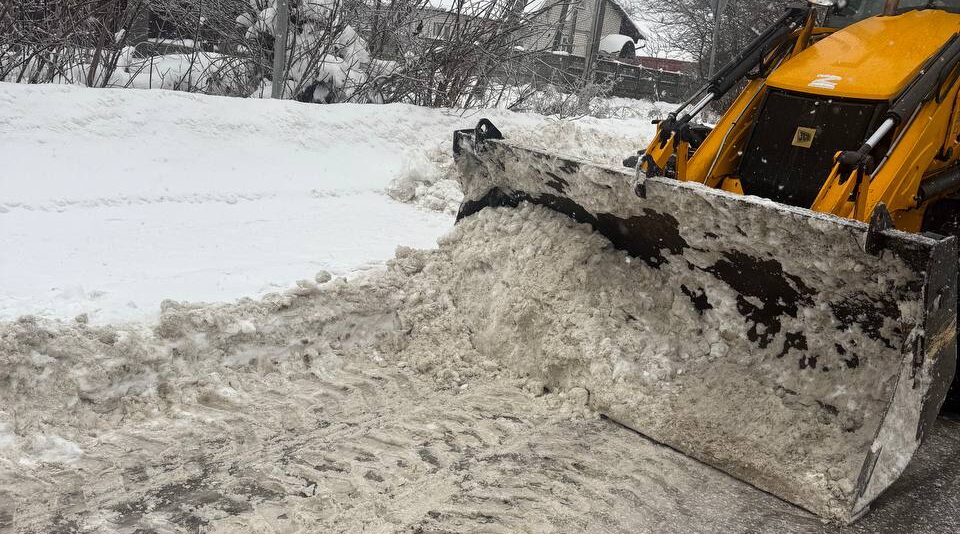 В Брянской области ликвидируют последствия снегопада