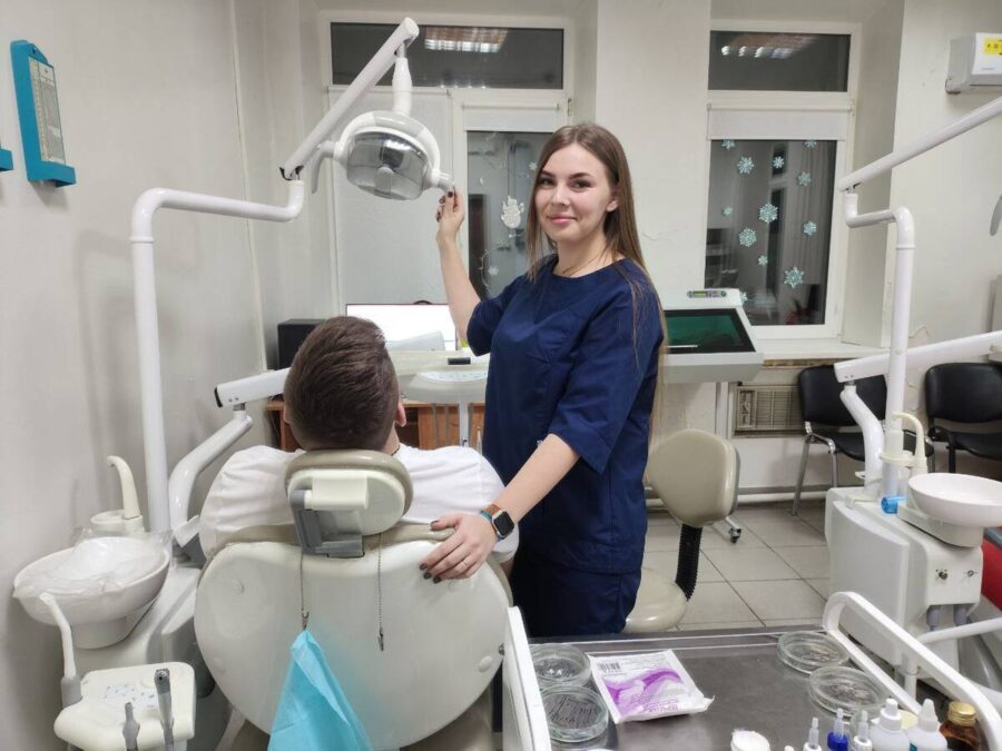 В Клетнянский район по программе «Земский доктор» вернулась молодой стоматолог