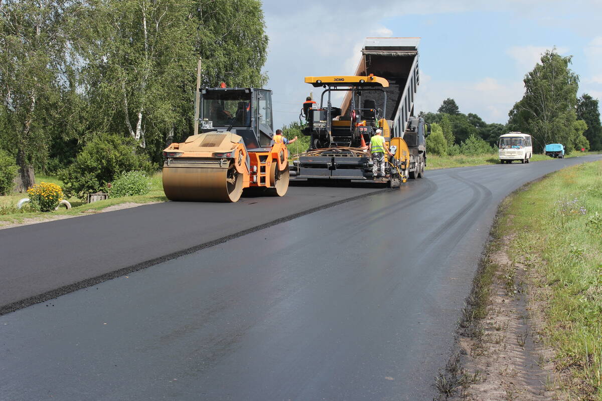 Свыше 20 км дорог обновили в Суземском районе в 2025 году