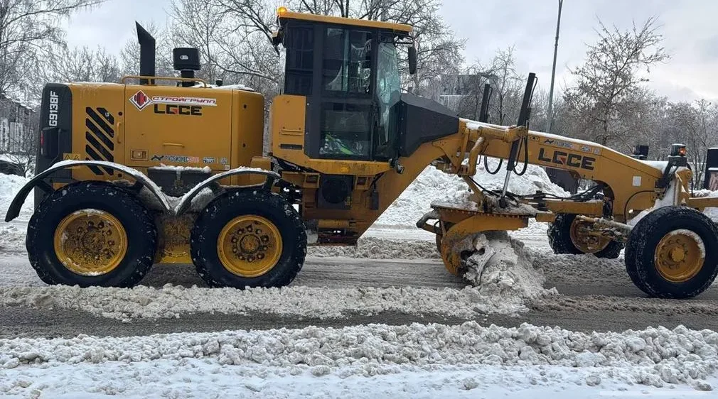 В облцентре убрали 290 тонн снега и использовали 509 кубов смеси