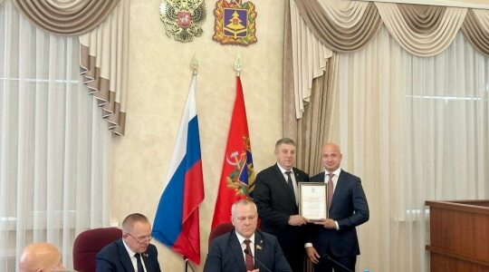 ️В Брянской областной Думе состоялась торжественная церемония вручения партийных наград