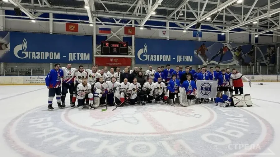 В Брянске в День студенчества состоялся товарищеский хоккейный матч