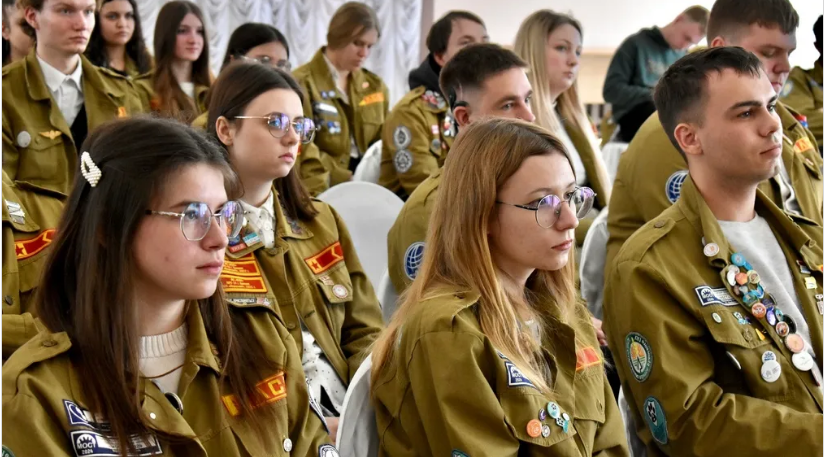 В Брянске открылся карьерный форум «От студотряда к профессии»