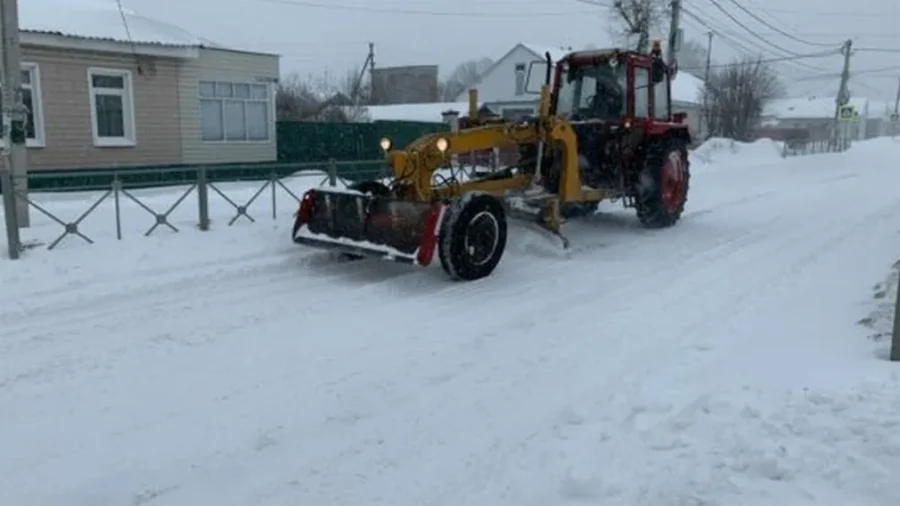 В Жуковке, Карачеве и Новозыбкове занимаются ликвидацией последствий снегопада