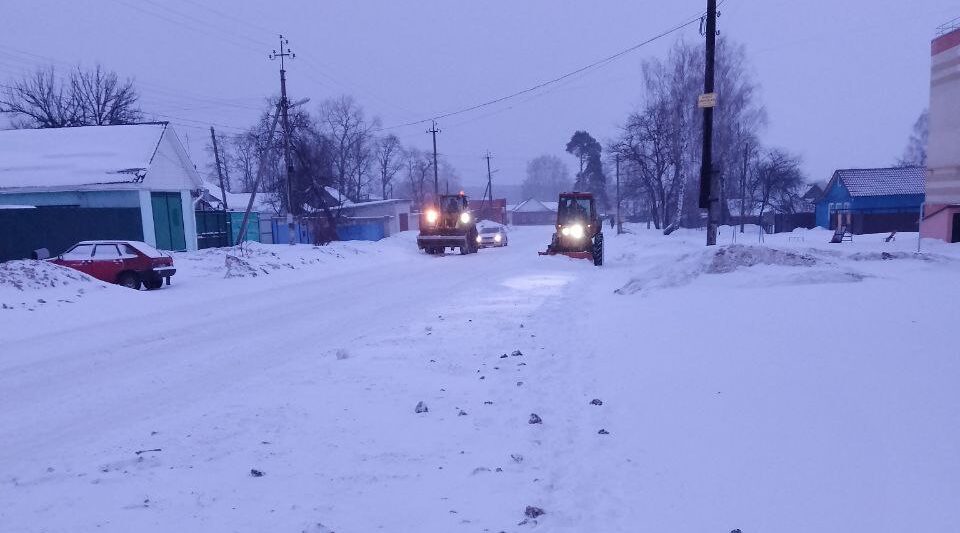 В Климовском районе дорожные и коммунальные службы ведут работы после снегопада