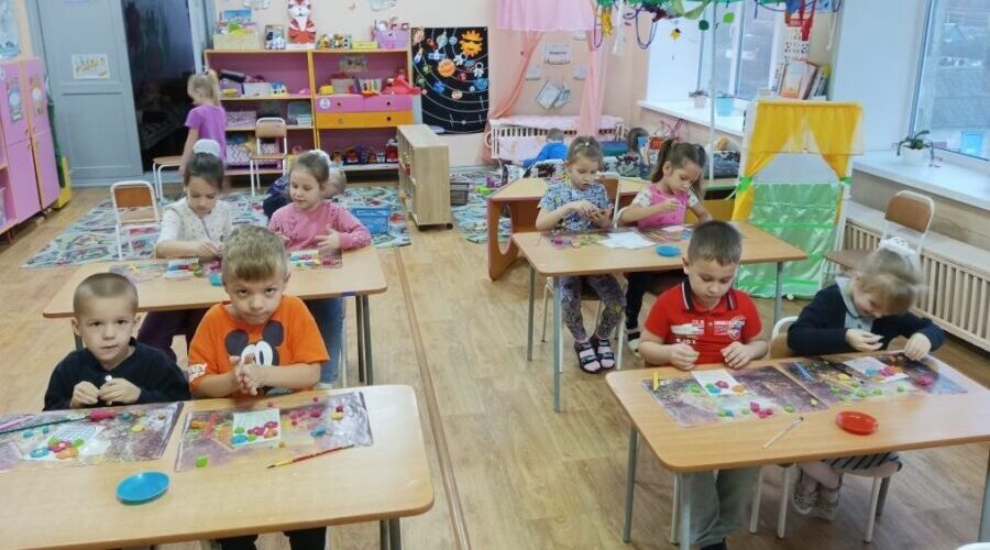 Маленьких климовчан учат быть творческими в детском саду