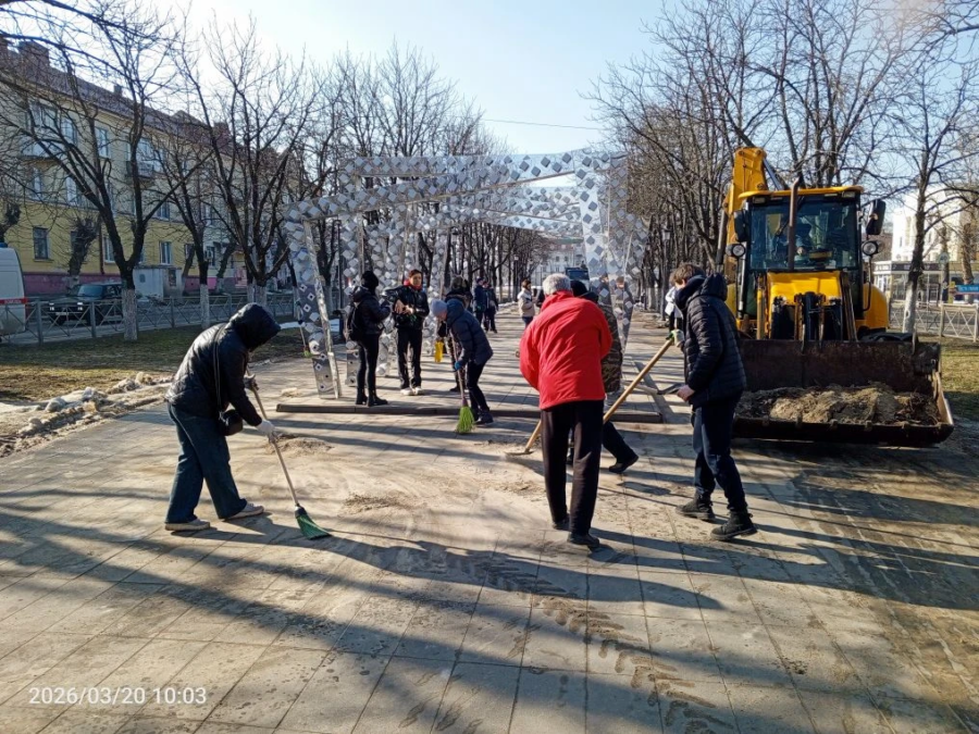 В Брянске очистили от мусора зеленые зоны города и места воинских захоронений