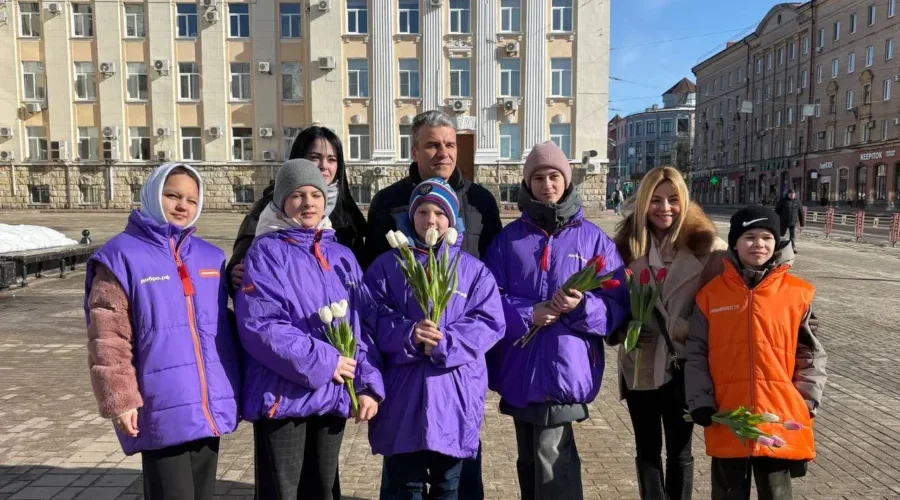 В Брянске состоялась масштабная акция под названием «Вам, любимые»