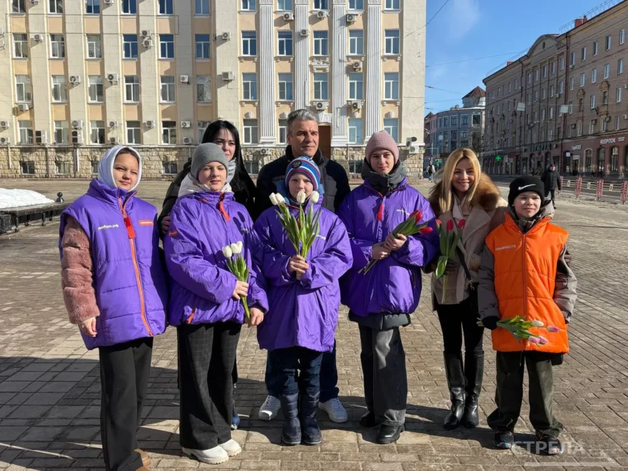 В Брянске состоялась масштабная акция под названием «Вам, любимые»
