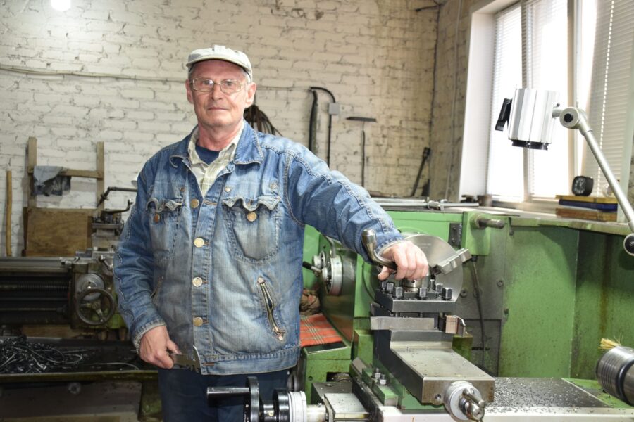 В Климовском районе готовят технику к посевной